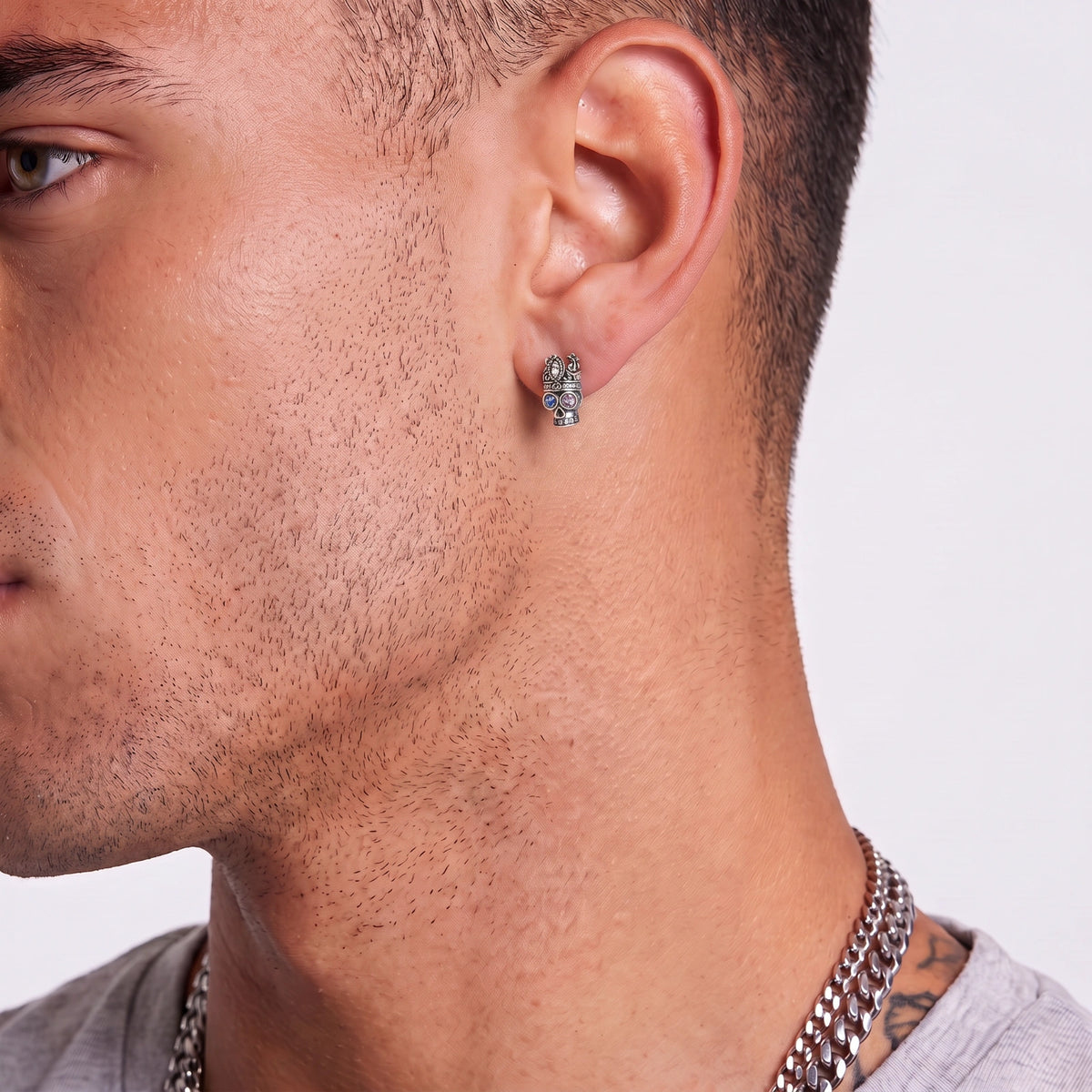 Crowned Skull Stud